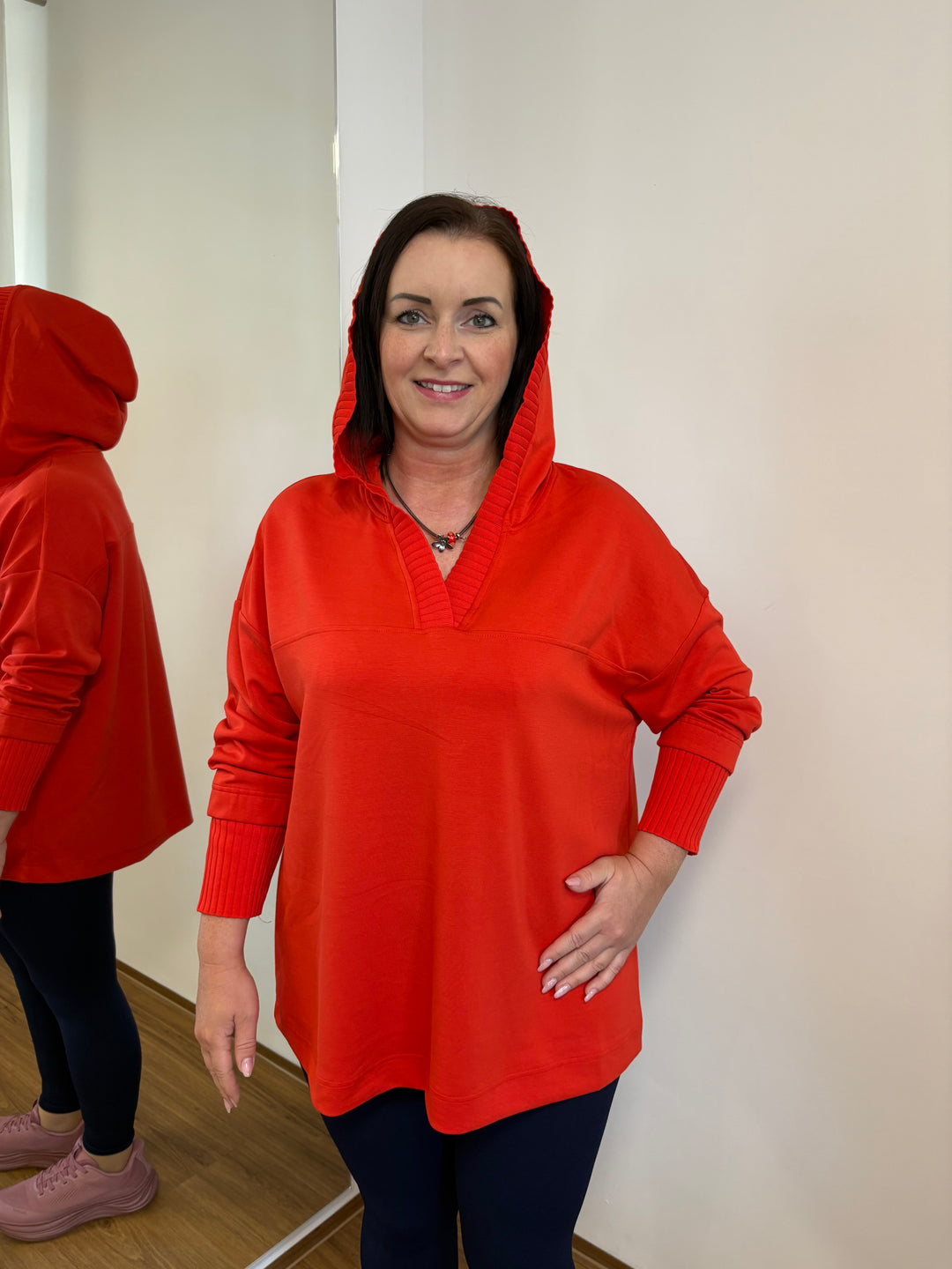 Sweatshirt with knitted cuffs and hood - Vera Meyer