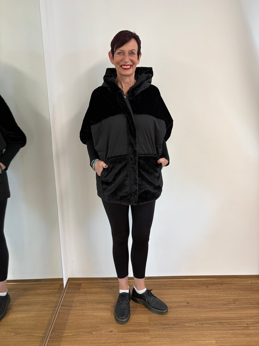 Cool autumn/winter jacket with hood - Vera Meyer