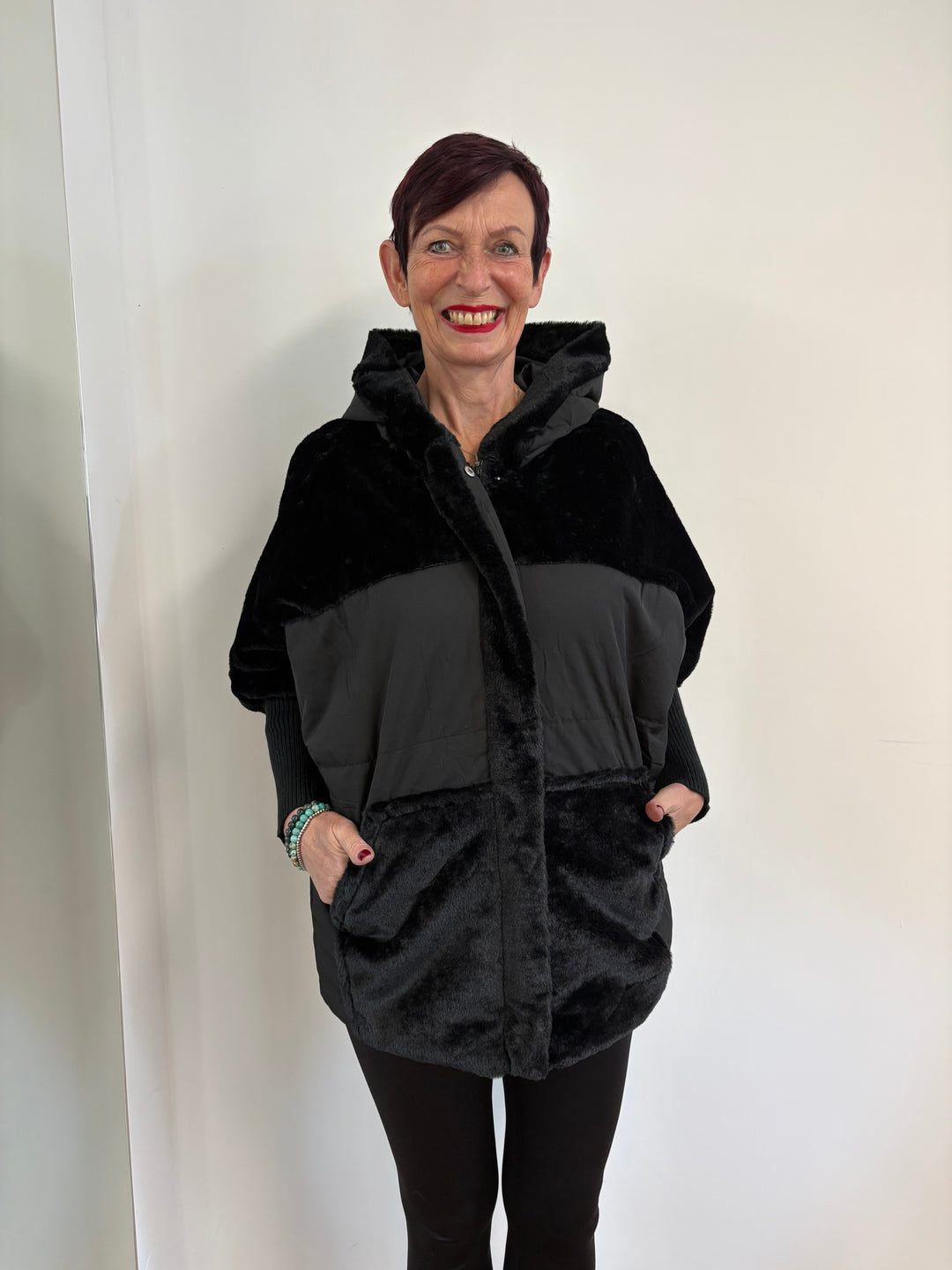 Cool autumn/winter jacket with hood - Vera Meyer