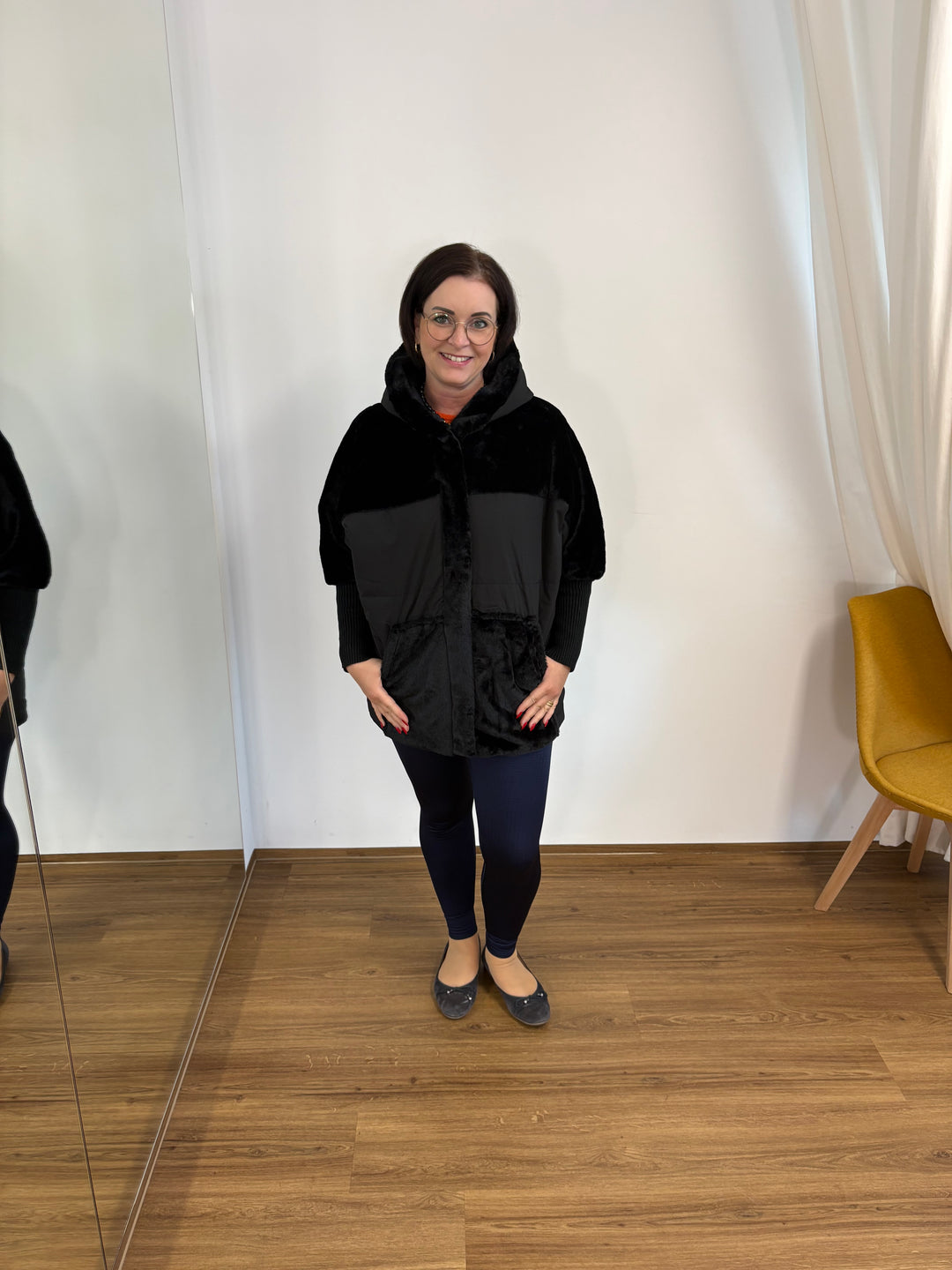Cool autumn/winter jacket with hood - Vera Meyer